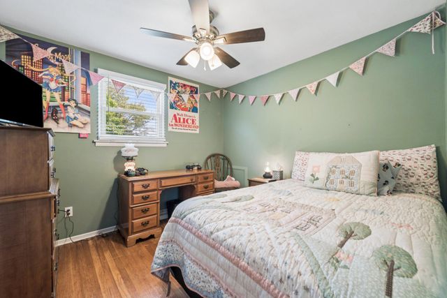 275 WAVERLY RD, Southampton, PA 18966