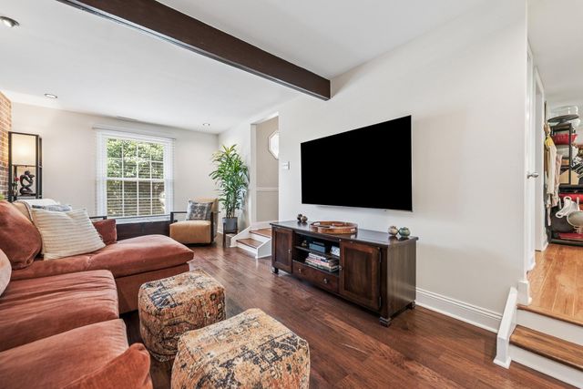 275 WAVERLY RD, Southampton, PA 18966