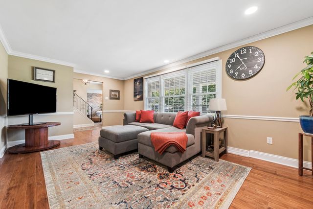 275 WAVERLY RD, Southampton, PA 18966