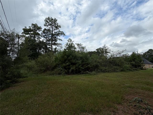 318 Elk Drive, Crosby, TX 77532