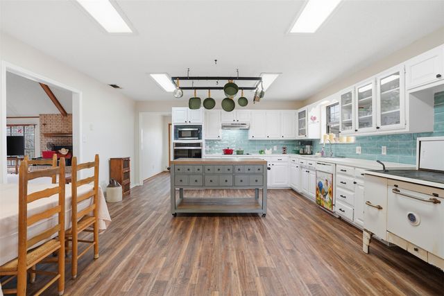 2818 Ward Mountain Road, Palo Pinto, TX 76484