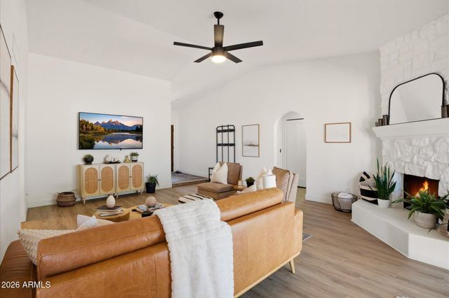 10690 E MERCER Lane, Scottsdale, AZ 85259