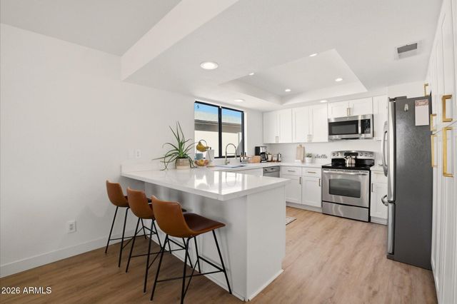 10690 E MERCER Lane, Scottsdale, AZ 85259