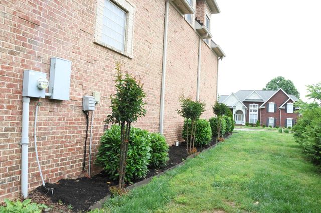 1023 Somerset Downs Blvd, Hendersonville, TN 37075