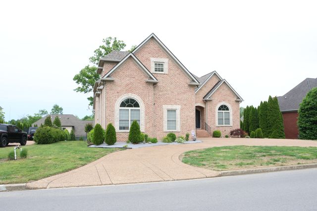 1023 Somerset Downs Blvd, Hendersonville, TN 37075