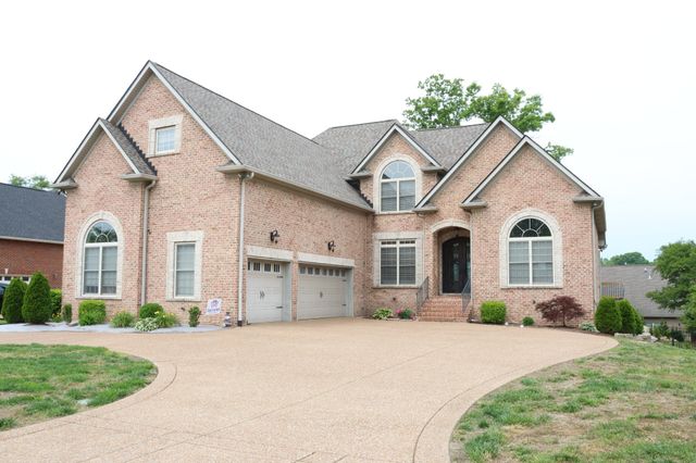 1023 Somerset Downs Blvd, Hendersonville, TN 37075
