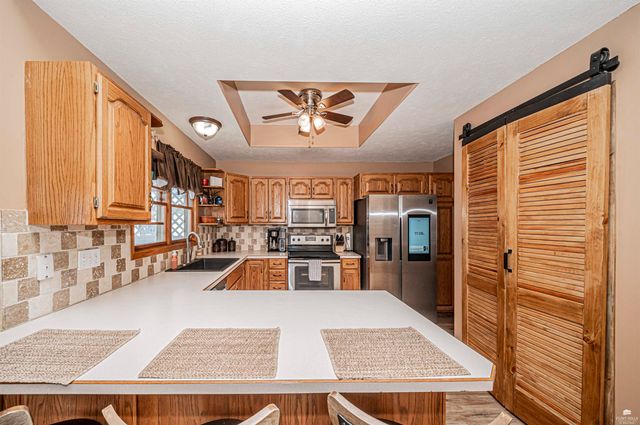 401 Dewey Street, Solomon, KS 67480