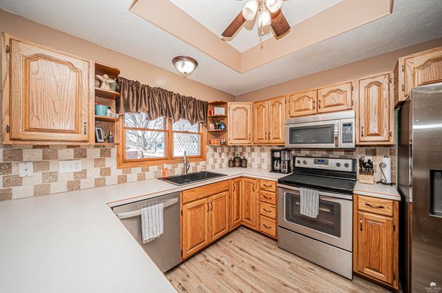 401 Dewey Street, Solomon, KS 67480