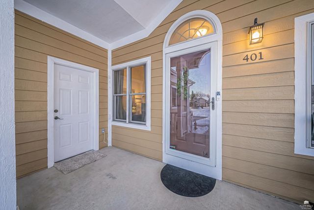 401 Dewey Street, Solomon, KS 67480