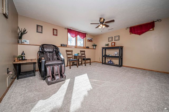 401 Dewey Street, Solomon, KS 67480