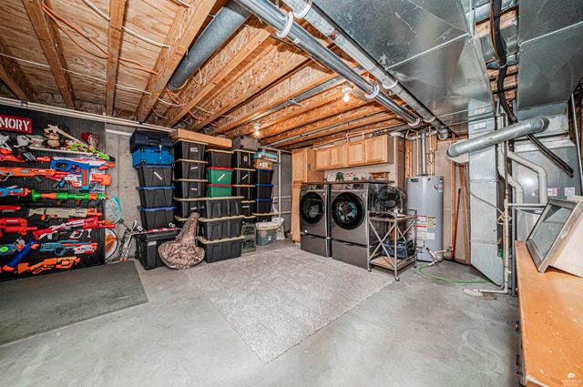 401 Dewey Street, Solomon, KS 67480