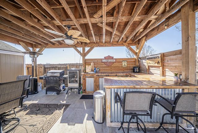 401 Dewey Street, Solomon, KS 67480