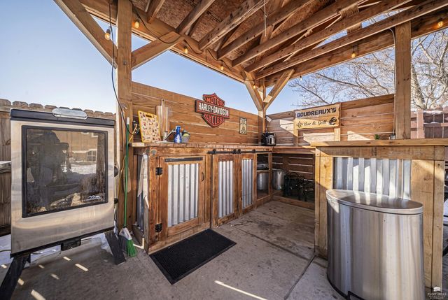 401 Dewey Street, Solomon, KS 67480