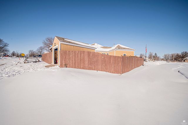 401 Dewey Street, Solomon, KS 67480
