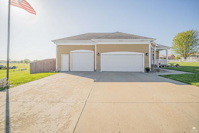 401 Dewey Street, Solomon, KS 67480