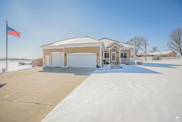 401 Dewey Street, Solomon, KS 67480
