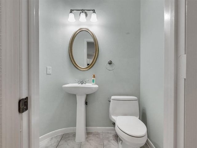 17275 Northcrest Circle, New Caney, TX 77357