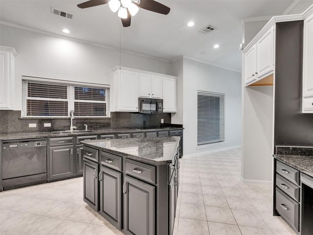 17275 Northcrest Circle, New Caney, TX 77357