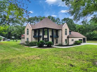 17275 Northcrest Circle, New Caney, TX 77357