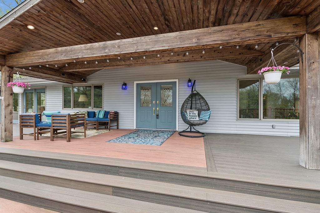 245 W Circle Drive, New Lenox, IL 60451