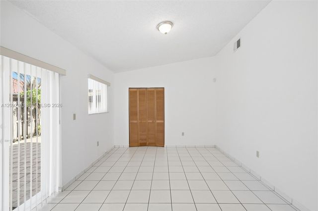 12641 NW 102nd Place, Hialeah Gardens, FL 33018