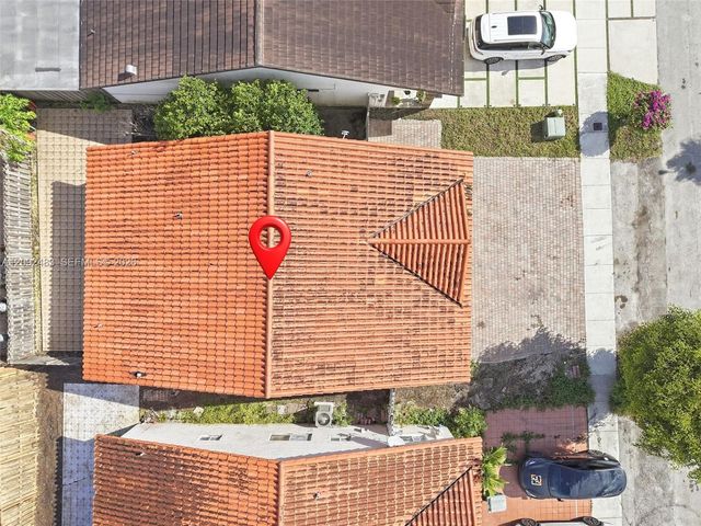 12641 NW 102nd Place, Hialeah Gardens, FL 33018