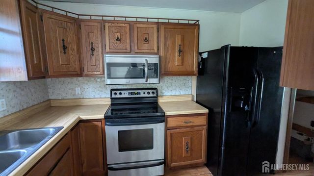 497 Robinson Road, Penns Grove, NJ 08069