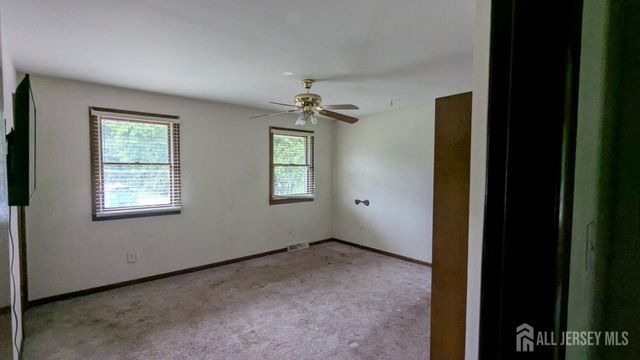 497 Robinson Road, Penns Grove, NJ 08069