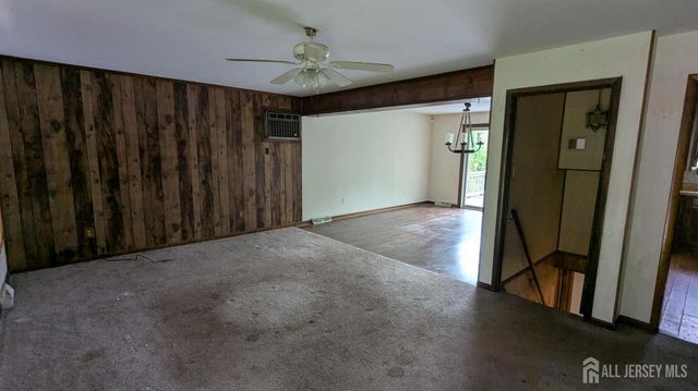 497 Robinson Road, Penns Grove, NJ 08069