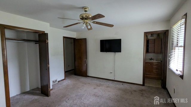 497 Robinson Road, Penns Grove, NJ 08069