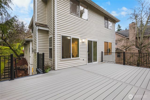 17431 NE 28th Street, Redmond, WA 98052