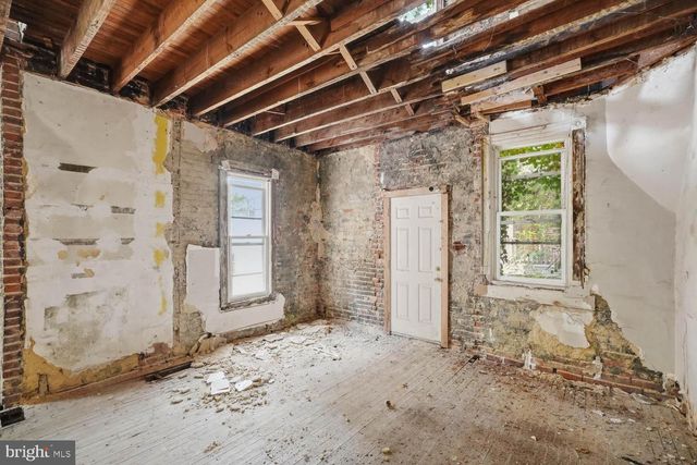 749 GIRARD ST NW, Washington, DC 20001