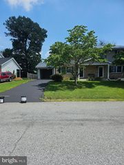 14786 SHERWOOD DR, Greencastle, PA 17225