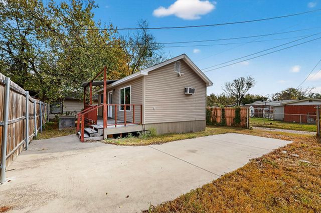 401 E Miller Road, Garland, TX 75041