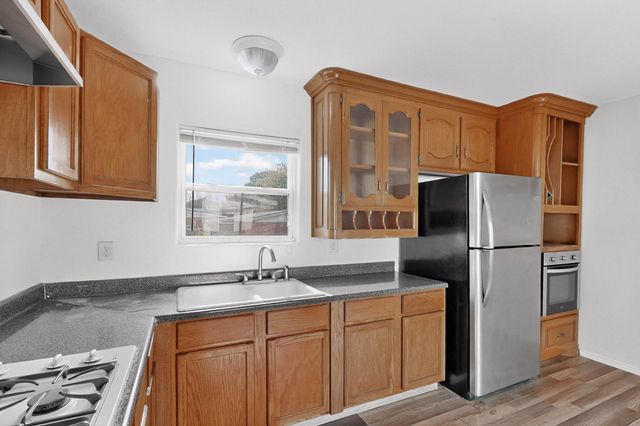 401 E Miller Road, Garland, TX 75041