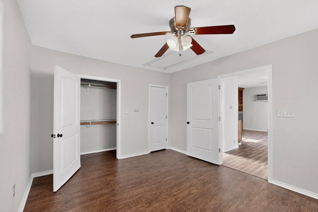 401 E Miller Road, Garland, TX 75041