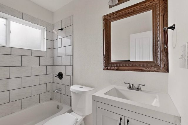 401 E Miller Road, Garland, TX 75041