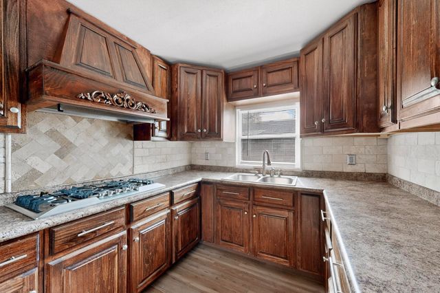 401 E Miller Road, Garland, TX 75041