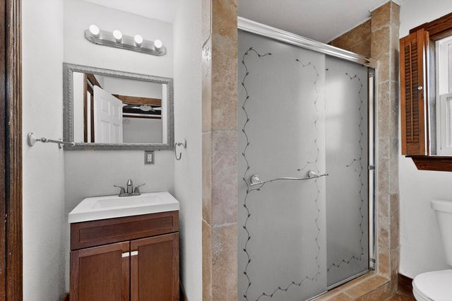 401 E Miller Road, Garland, TX 75041