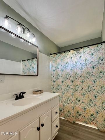 2713 South Highway 81, Jonesborough, TN 37659