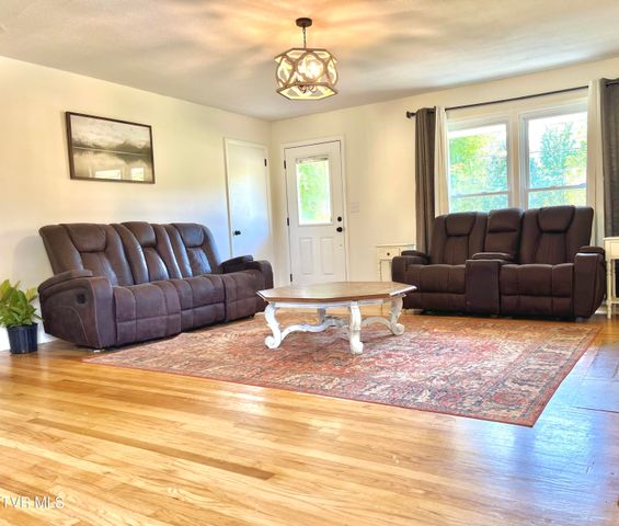 2713 South Highway 81, Jonesborough, TN 37659