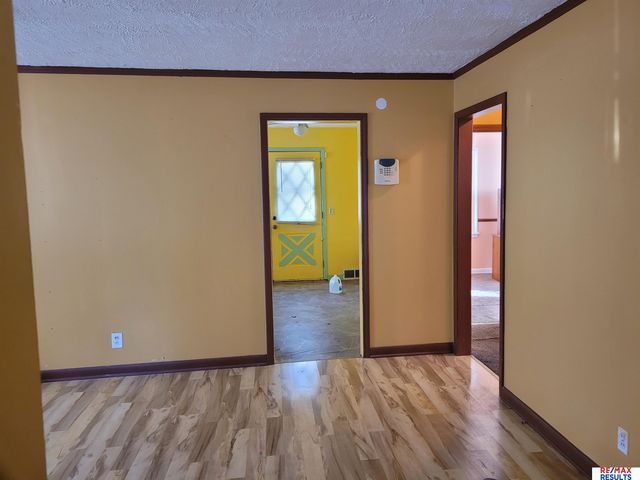 7205 North Ridge Drive, Omaha, NE 68112