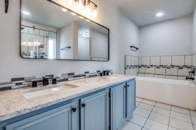 1004 Brae Loch Drive, Dallas, TX 75217