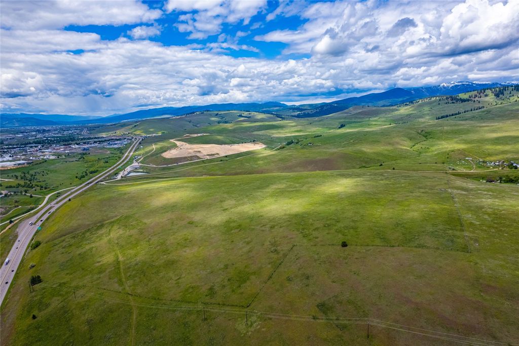 3900 Coal Mine Road, Missoula, MT 59802 photo 8