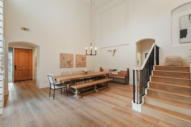 3835 Deer Ridge Ln, Auburn, CA 95602