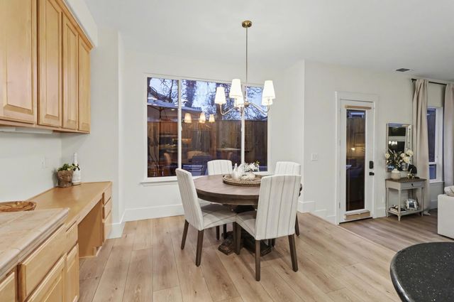 3835 Deer Ridge Ln, Auburn, CA 95602