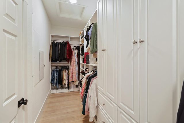 3835 Deer Ridge Ln, Auburn, CA 95602