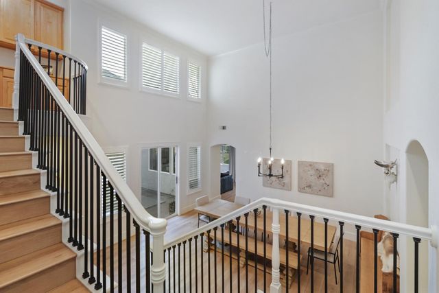 3835 Deer Ridge Ln, Auburn, CA 95602