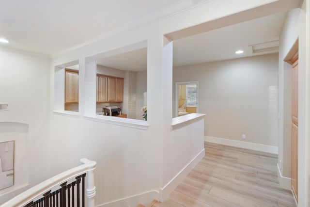 3835 Deer Ridge Ln, Auburn, CA 95602