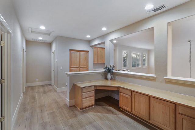 3835 Deer Ridge Ln, Auburn, CA 95602